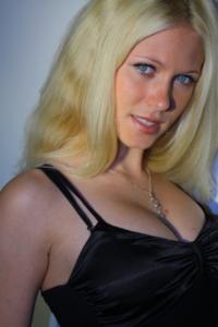 Blonde Escorts for London and UK independent female escorts