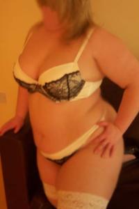 Blonde Escorts for London and UK independent female escorts